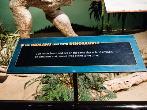 Sign: Did humans live with dinosaurs?